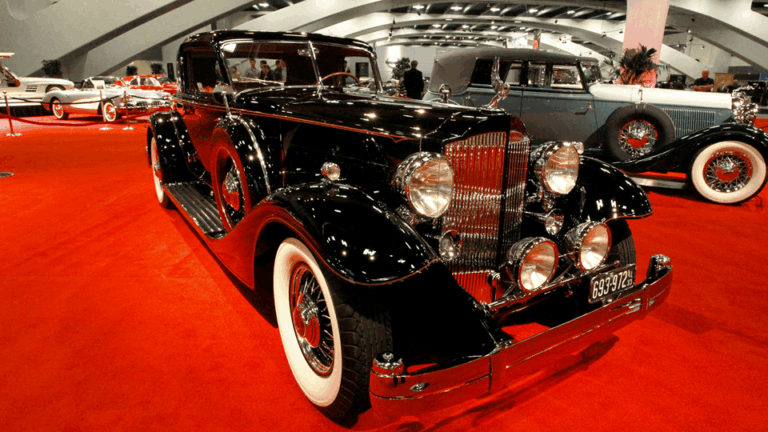 Auto Museum - 1933 Packard