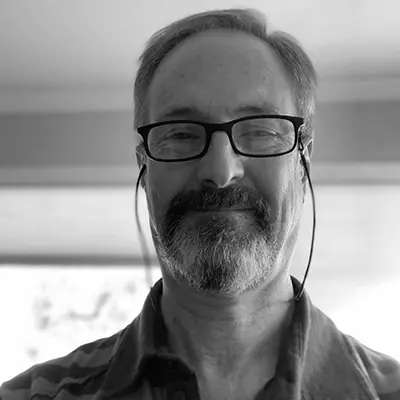 Bruce Nickoloson headshot