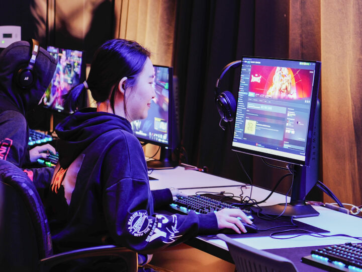 young woman downloading game off of STEAM