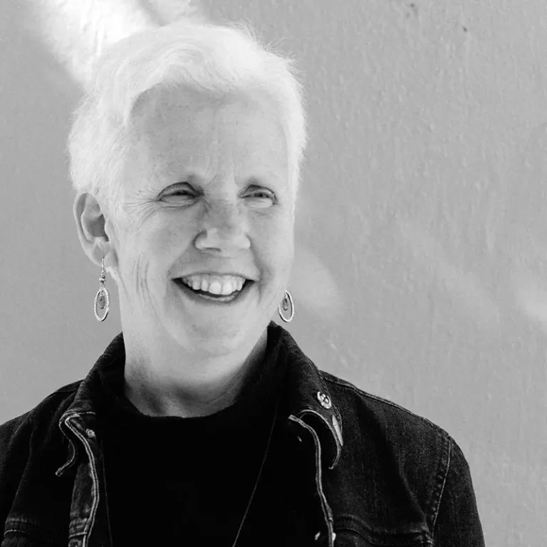 Julie Downing headshot